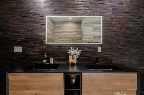 3411 Chevy Chase Dr, Glendale CA  91206-1418 exterior