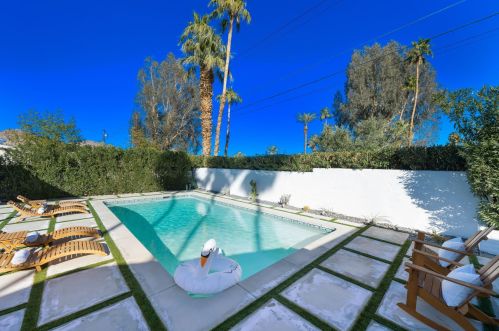 52190 Avenida Diaz, La Quinta CA  92253-3226 exterior