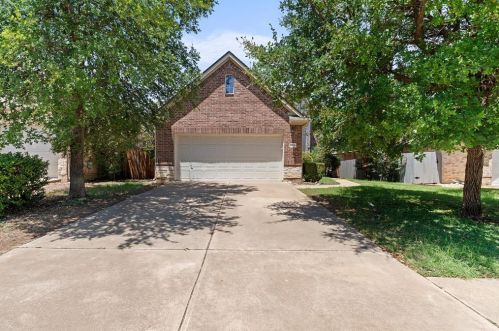 13125 Appaloosa Chase Dr, Austin TX  78732-1974 exterior