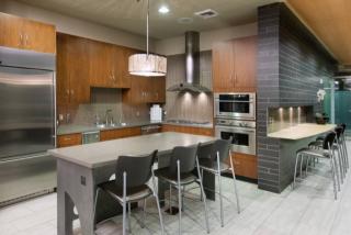2758 78th Ave, Mercer Island WA  98040-2868 exterior