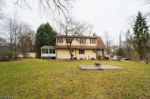 83 Voit Ave, Lincoln Park NJ  07035-1039 exterior