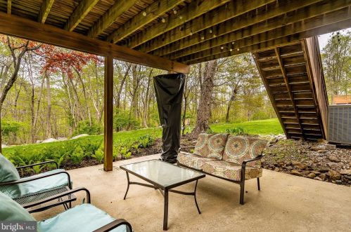 1048 Ryans Run, Boothwyn PA  19060-4411 exterior