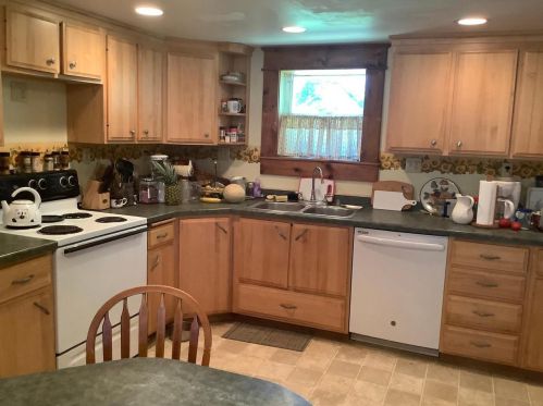1608 9 1/2 St, Poskin, WI 54812-9001