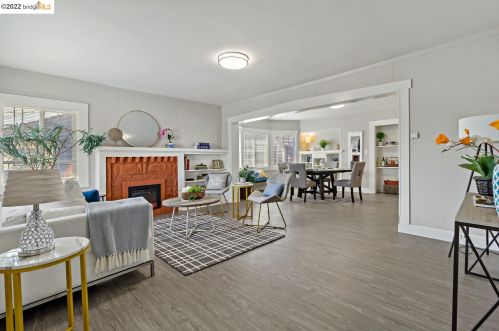 5262 Foothill Blvd, Oakland, CA 94601-5438