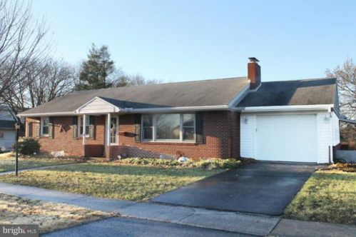 266 Redwood St, Hummelstown, PA 17036-2619