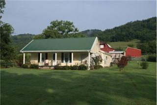 8065 Auburntown Rd, Auburntown, TN 37016-6153