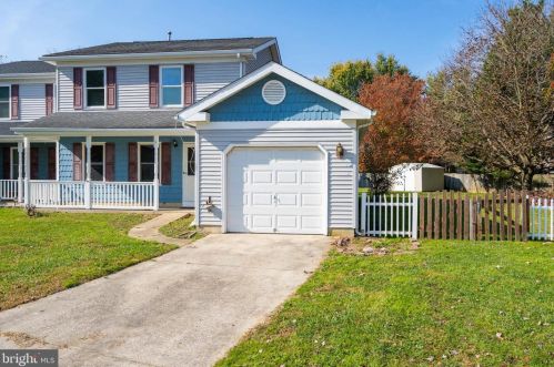 6 Rutherford Ct, Dover, DE 19904-2696
