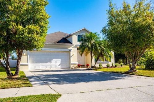 5280 Adair Oak Dr, Orlando, FL 32829-8223