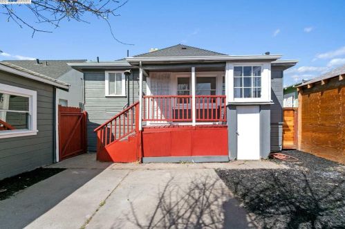 1528 79 Ave, Oakland CA  94621-2644 exterior