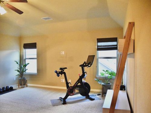 405 Meandering Crk Dr, Argyle TX  76226-2288 exterior