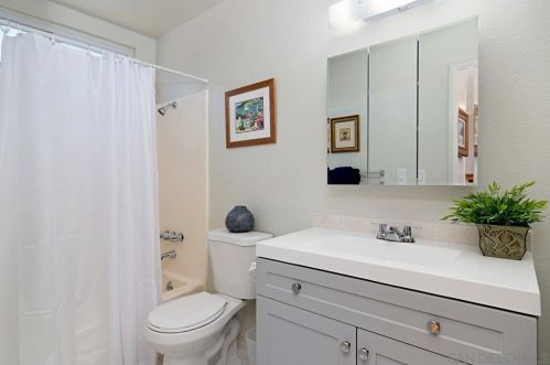 2445 Madroncillo St, San Diego CA 92114-1626 exterior