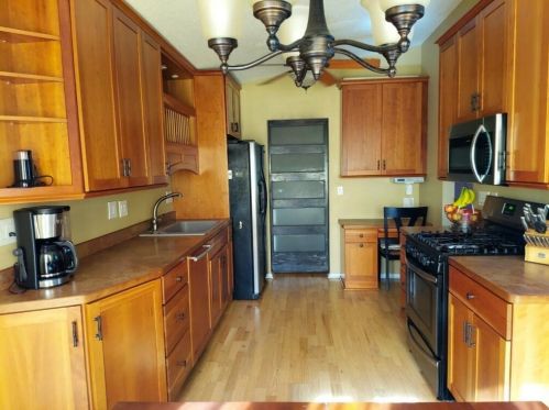 5986 Dellwood Ave, Saint Paul, MN 55126-8454