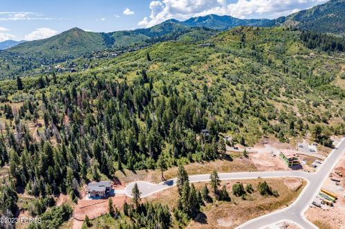 4060 Crest Ct, Park City UT  84060-7913 exterior