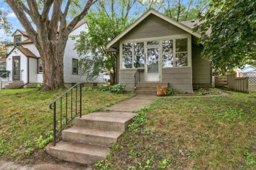 3712 43rd Ave, Minneapolis, MN 55422-1536