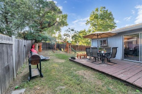 9345 Perry St, Westminster CO 80031-6442 exterior