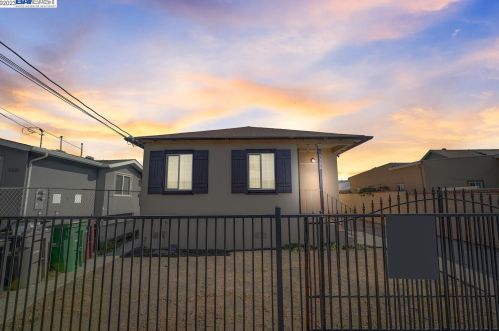 9326 Cherry St, Oakland CA  94603-1632 exterior