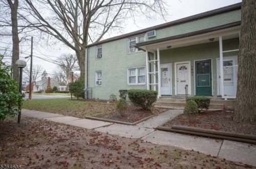 1601 Wood Ave, Roselle, NJ 07203-3026