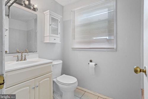 44 Middleton Ln, Willingboro NJ  08046-3148 exterior