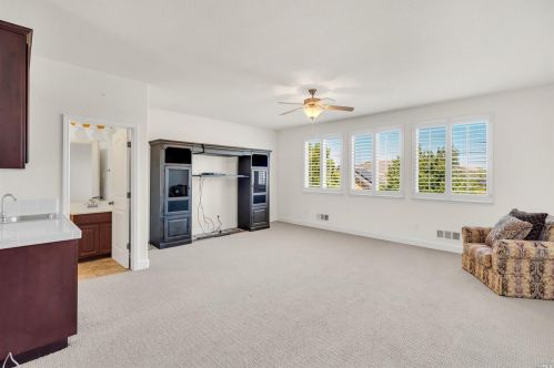 662 Canterbury Cir, Vacaville CA  95687-8225 exterior