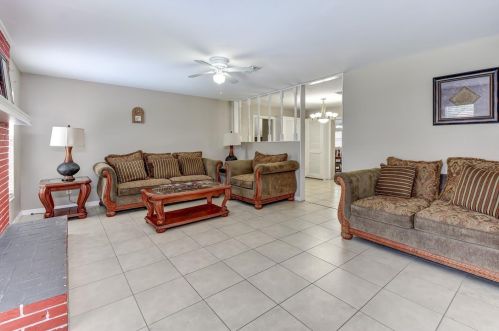 1800 Talmadge St, Deland, FL 32724-8731