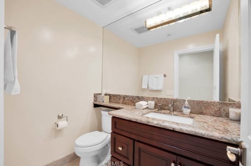 10026 Mattock Ave, Downey CA  90240-3529 exterior