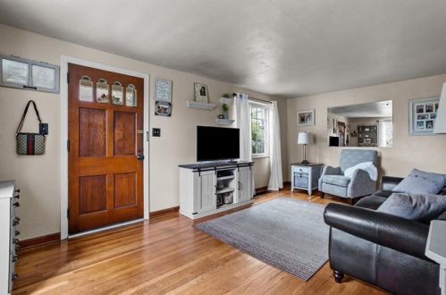 21 Courtney St, Pittsburgh PA  15202-1011 exterior