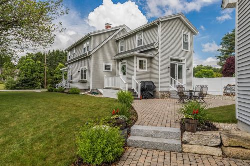 45 Post Rd, North Hampton, NH 03862-2024
