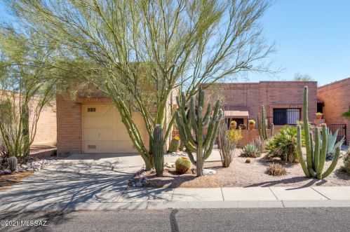 8594 Candlewood Loop, Tucson, AZ 85704-0926