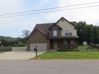 1129 York Meadows Rd, Clarksville, TN 37042-7846