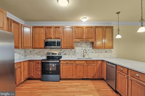 15 Harcrest Ct, Dover DE  19901-6459 exterior