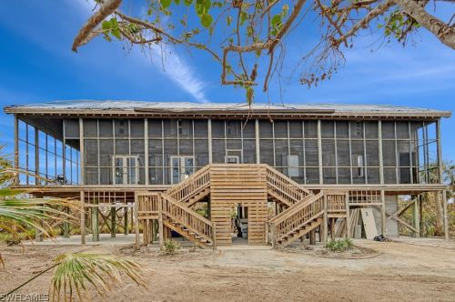 1834 Long Point Ln, Sanibel, FL 33957-2423