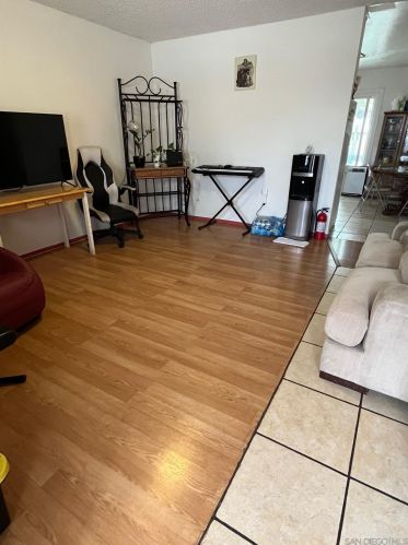 8981 Helen James Ave, San Diego, CA 92126-3746