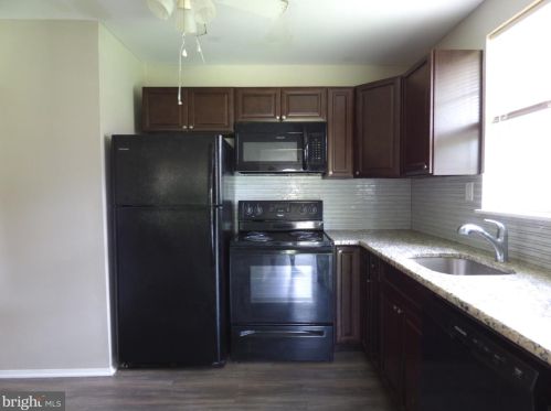 35 Florence Tollgate Pl, Florence NJ  08518-3207 exterior