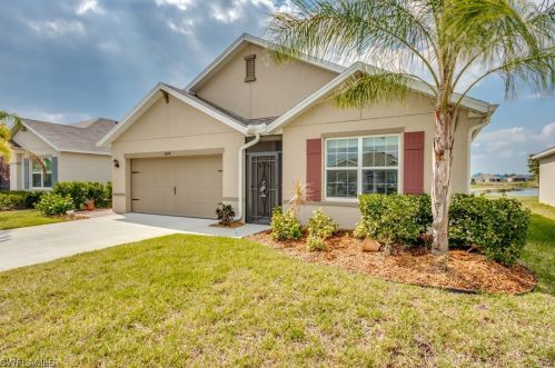8018 Gopher Tortoise Trl, Lehigh Acres, FL 33972-4808