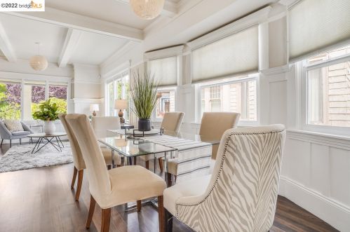 721 45 St, Oakland CA 94609-1802 exterior