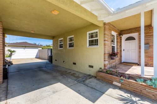 3132 Heather Rd, Long Beach CA  90808-2519 exterior