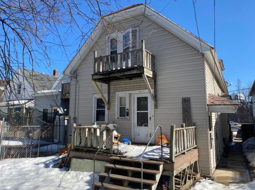2159 5th St, Milwaukee, WI 53207-1117