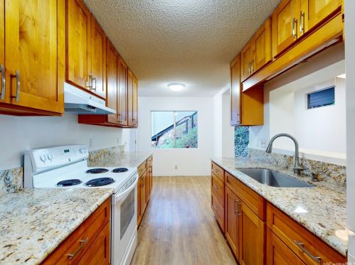 2485 Akepa St, Pearl City HI  96782-1069 exterior