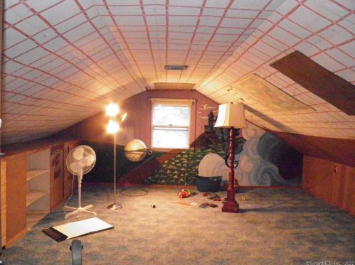 21 Humes Rd, Killingly CT  06241-1226 exterior