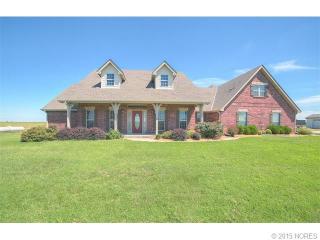 640 Bison Rd, Bartlesville, OK 74006-8075