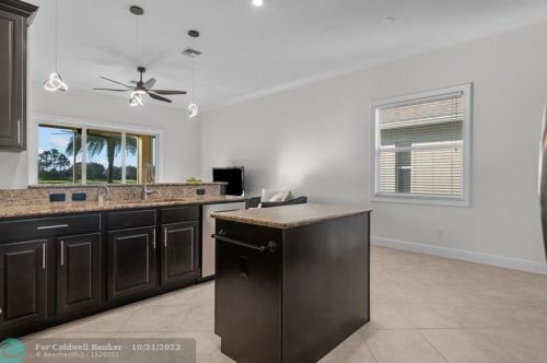 10491 Waterway Ln, Fort Pierce FL  34987-2521 exterior