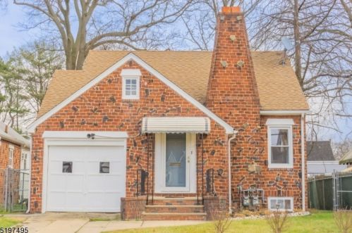 615 Sheridan Ave, Roselle, NJ 07203-2237