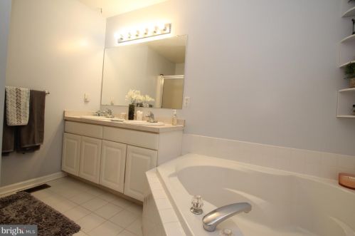 35 Marble House Dr, Bear DE  19701-4023 exterior