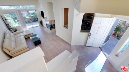 3085 Primrose Ln, Fullerton, CA 92833-4956