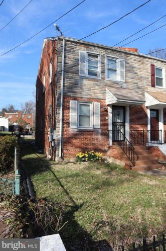 43 Underwood Pl, Washington, DC 20012-2117