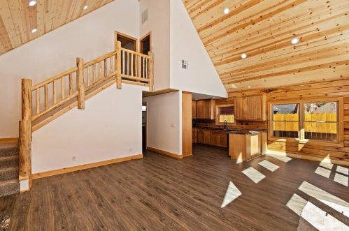 305 North Shore Dr, Big Bear City CA  92314-9792 exterior