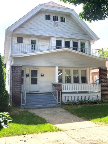 2130 49th St, Milwaukee WI  53208-1103 exterior