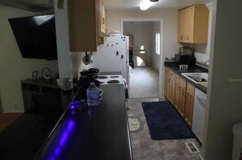 410 Tennis Ln, Lake Mary FL  32746-2526 exterior