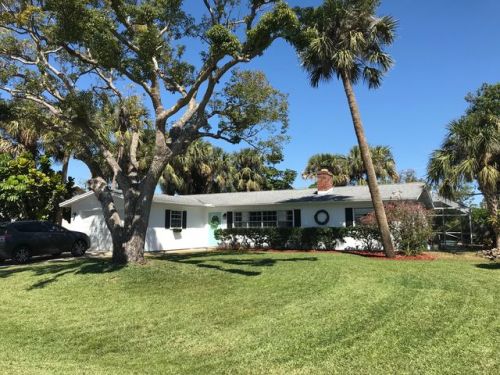 412 Citrus Ave, Sebastian, FL 32958-4008