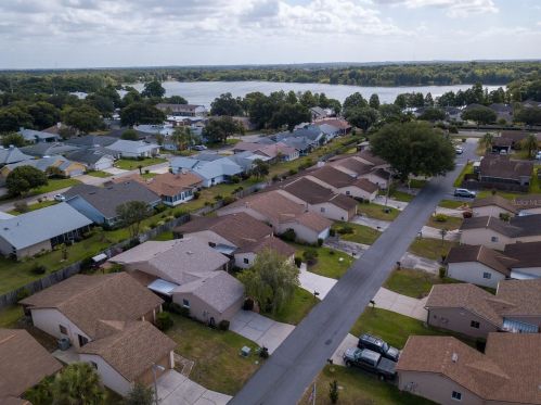 3926 Cypress Lndg, Winter Haven, FL 33884-2405